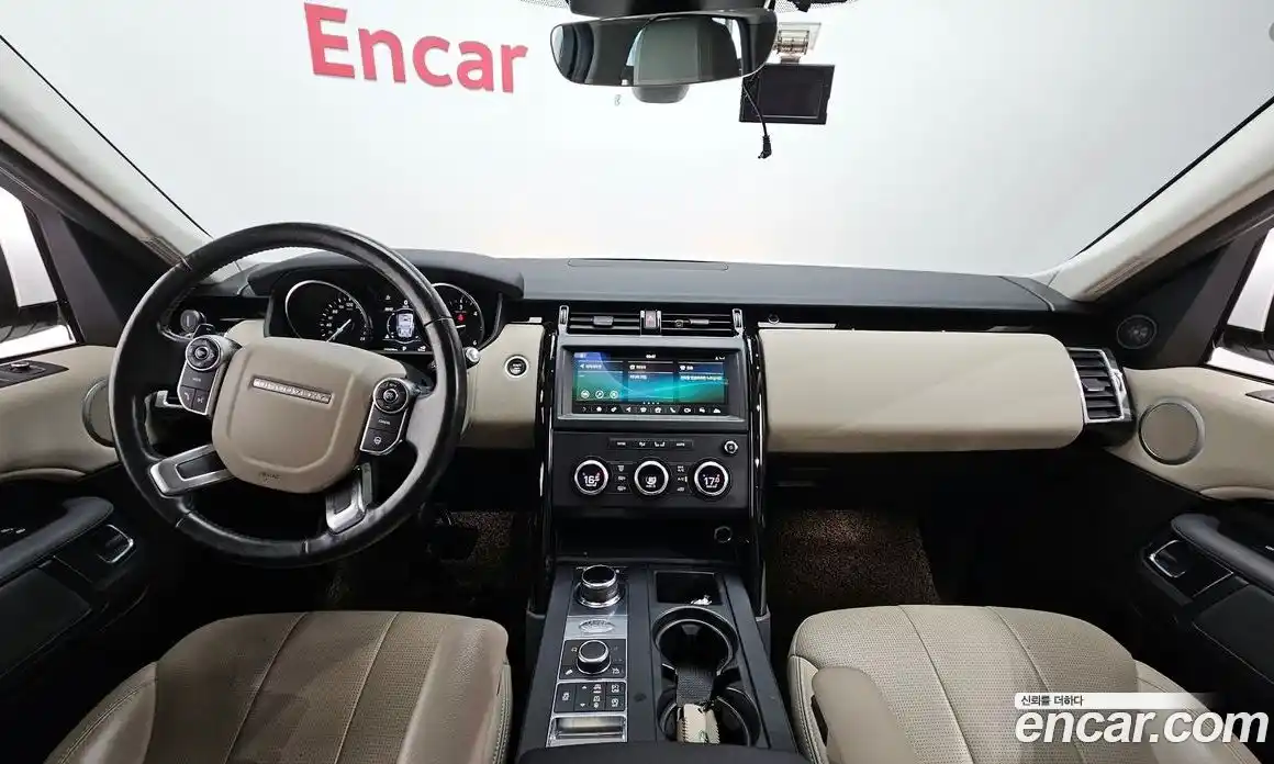 Land Rover Discovery 2018 2.0 Автомат в Москве № 228395, фото 13