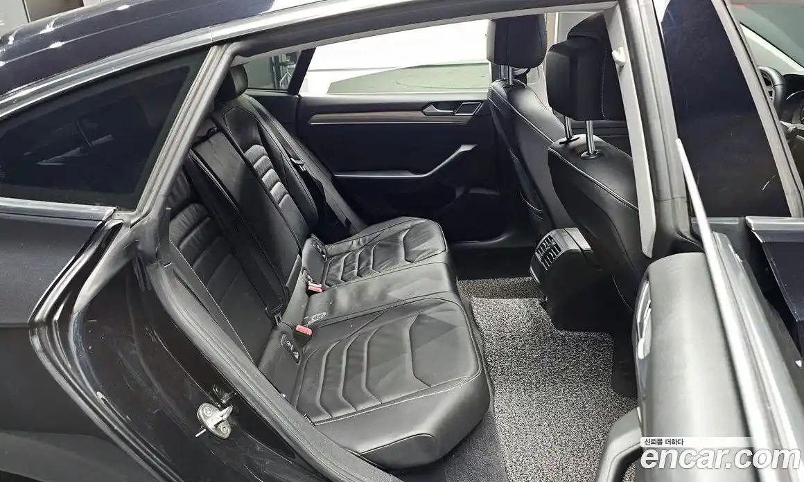 Volkswagen Arteon 2019 2.0 Автомат в Москве № 232103, фото 19