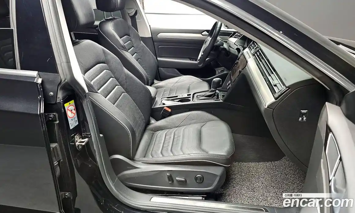 Volkswagen Arteon 2019 2.0 Автомат в Москве № 232103, фото 4