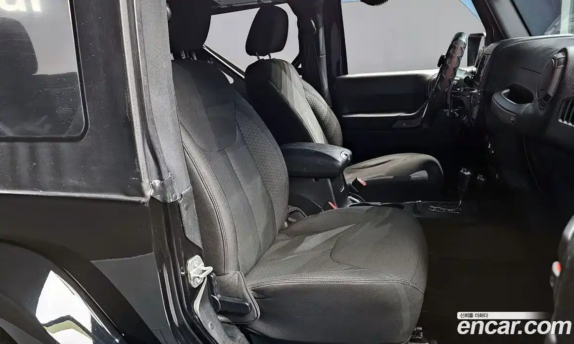 Jeep Wrangler 2016 3.6 Автомат в Москве № 232441, фото 15