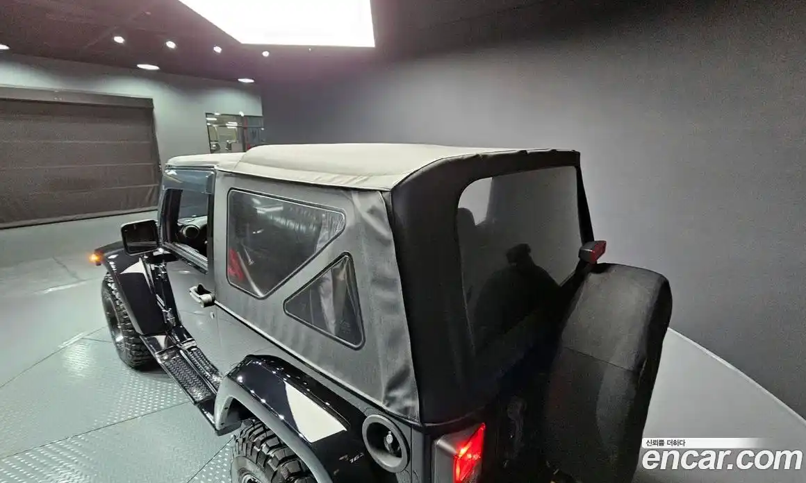 Jeep Wrangler 2016 3.6 Автомат в Москве № 232441, фото 16