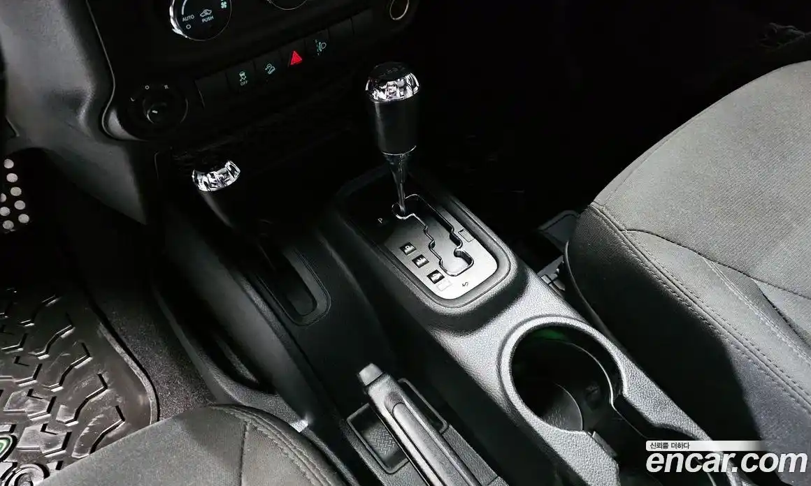 Jeep Wrangler 2016 3.6 Автомат в Москве № 232441, фото 3