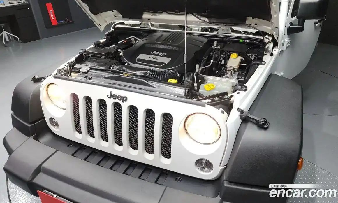 Jeep Wrangler 2017 3.6 Автомат в Москве № 232589, фото 13