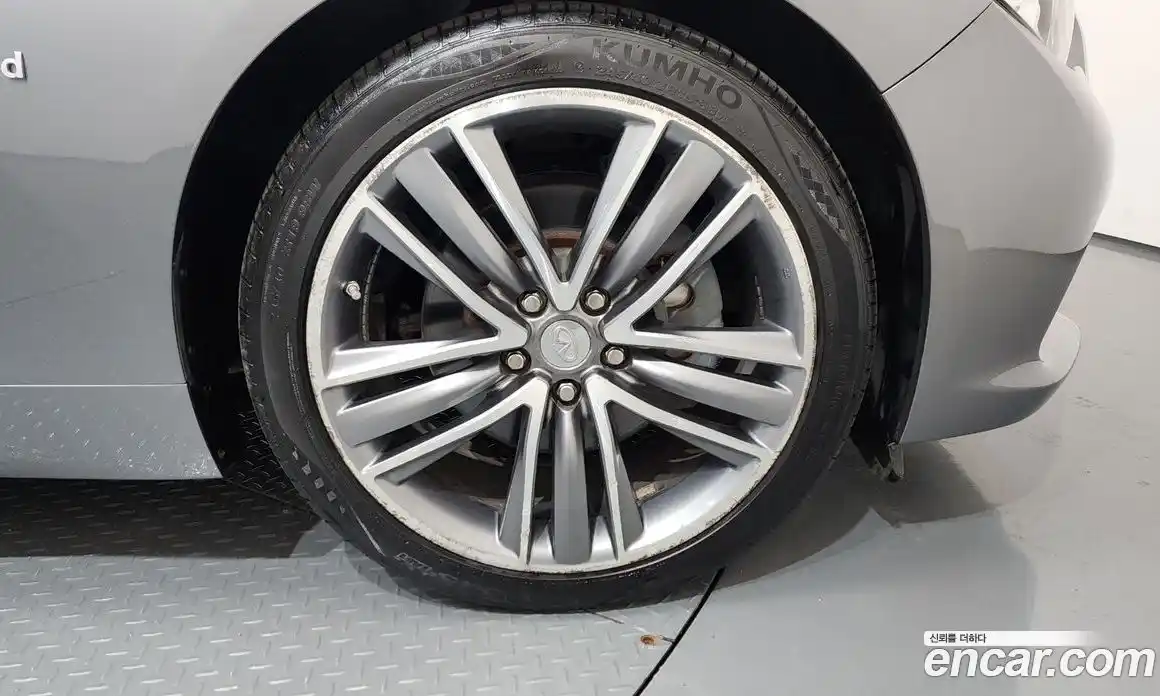 Infiniti Q50 2014 2.1 Автомат в Москве № 249685, фото 11