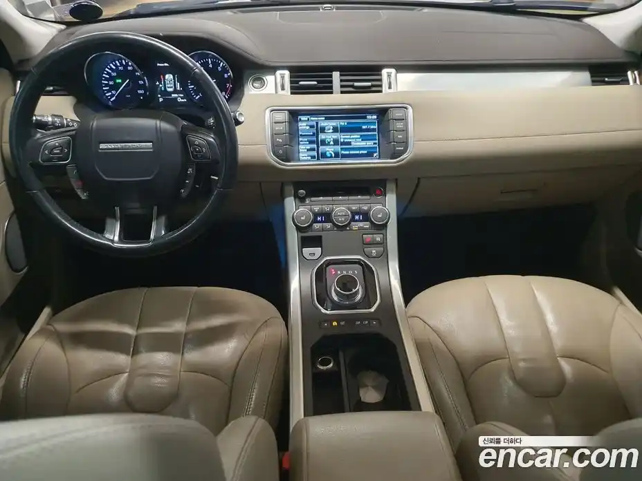 Land Rover Range-Rover Evoque 2015 2.0 Автомат в Москве № 252979, фото 15