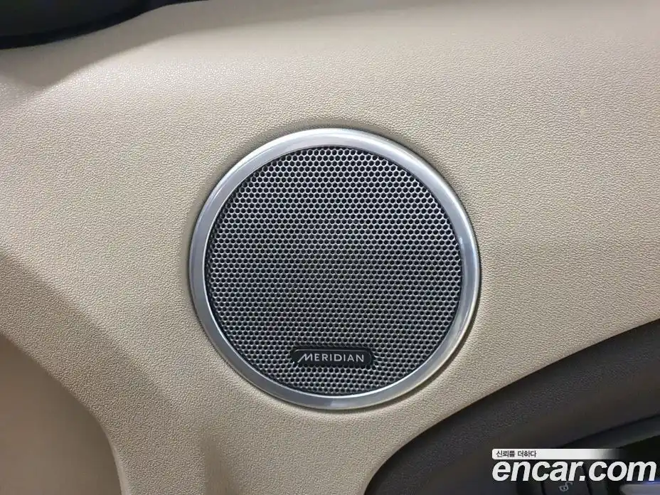 Land Rover Range-Rover Evoque 2015 2.0 Автомат в Москве № 252979, фото 19