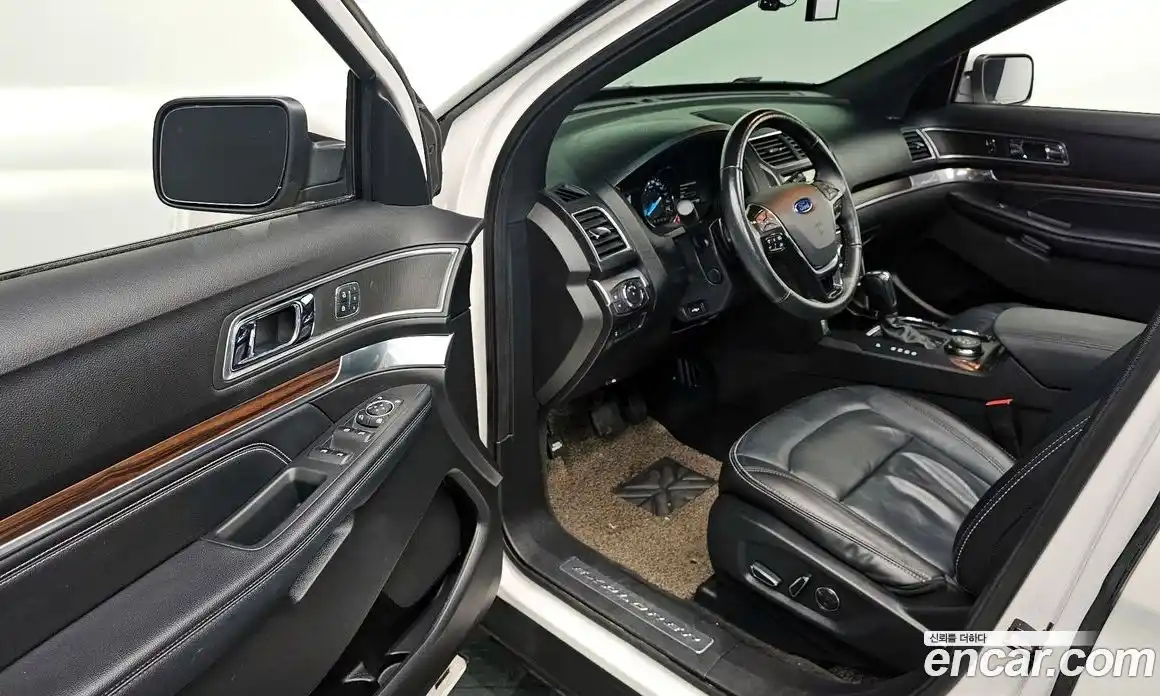 Ford Explorer 2017 2.3 Автомат в Москве № 255620, фото 15