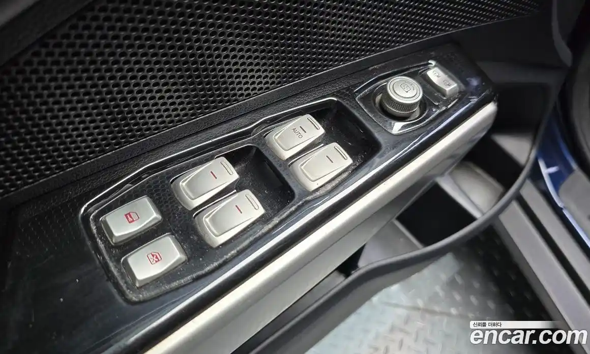 SsangYong TIBOLI 2016 1.6 Автомат в Москве № 25622, фото 6