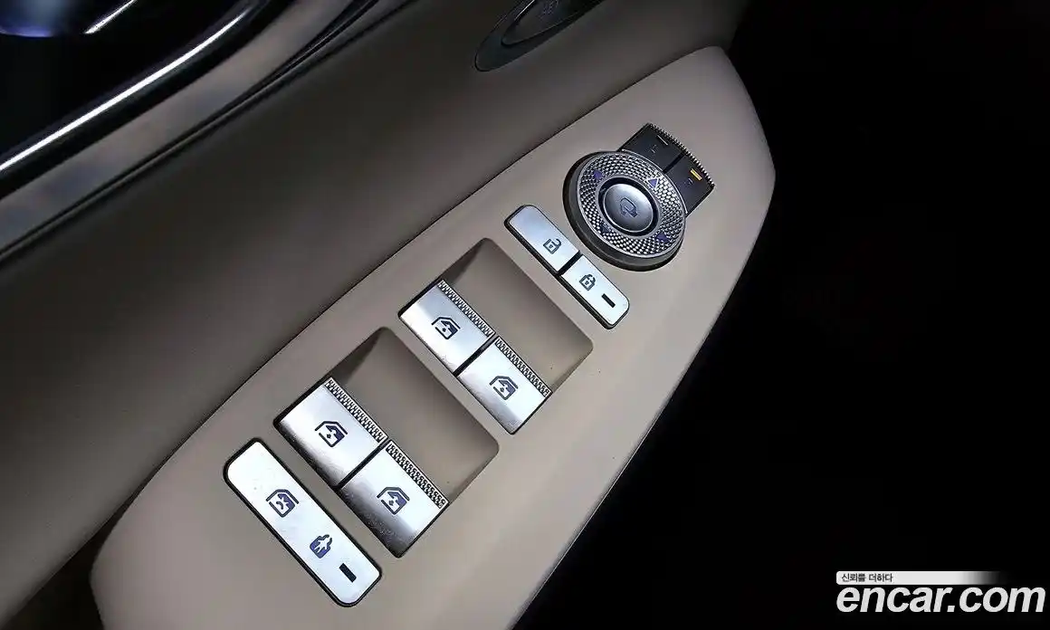 Genesis GV70 2024 2.5 Автомат в Москве № 26275, фото 9