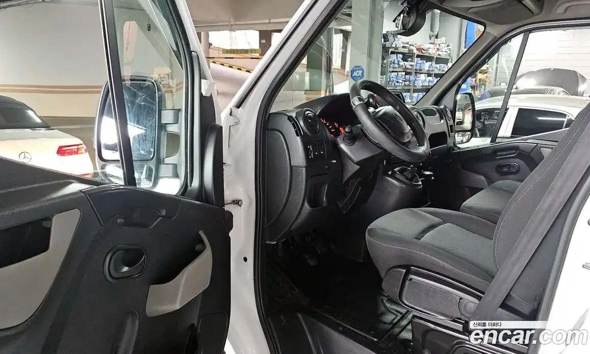 Renault Master 2019 2.3 Механическая в Москве № 275153, фото 14