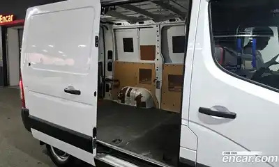 Renault Master 2019 2.3 Механическая в Москве № 275153, миниатюра 7