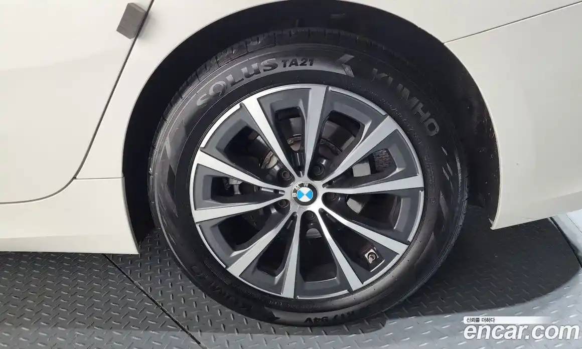 BMW 3-Series 2019 2.0 Автомат в Москве № 281277, фото 17