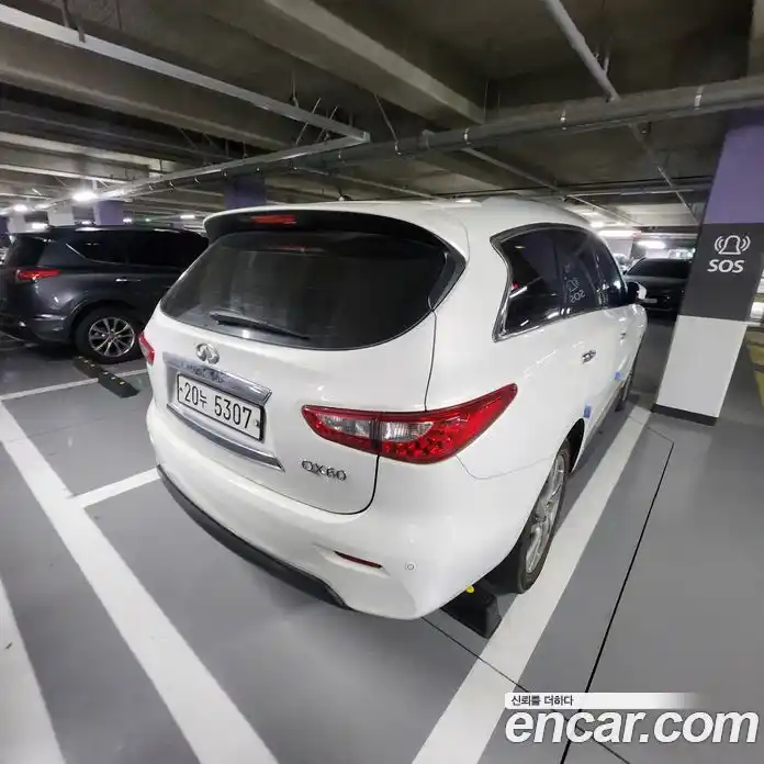 Infiniti QX60 2014 2.5 Вариатор в Москве № 285316, фото 13
