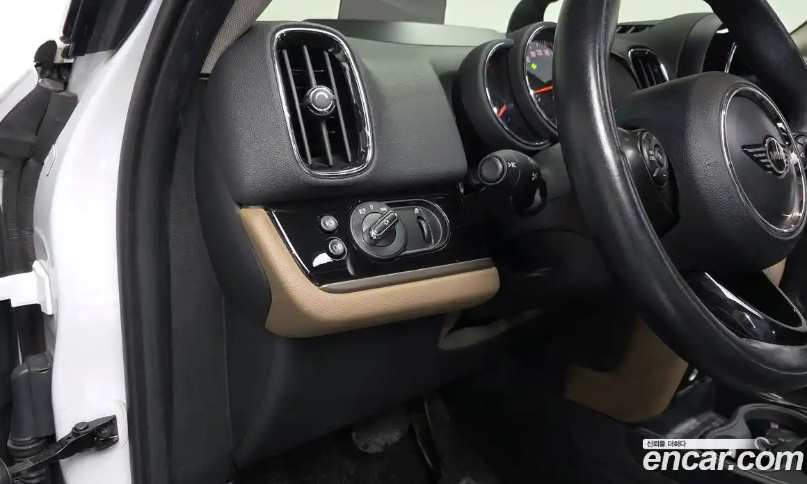 Mini Countryman 2018 2.0 Автомат в Москве № 299751, фото 11