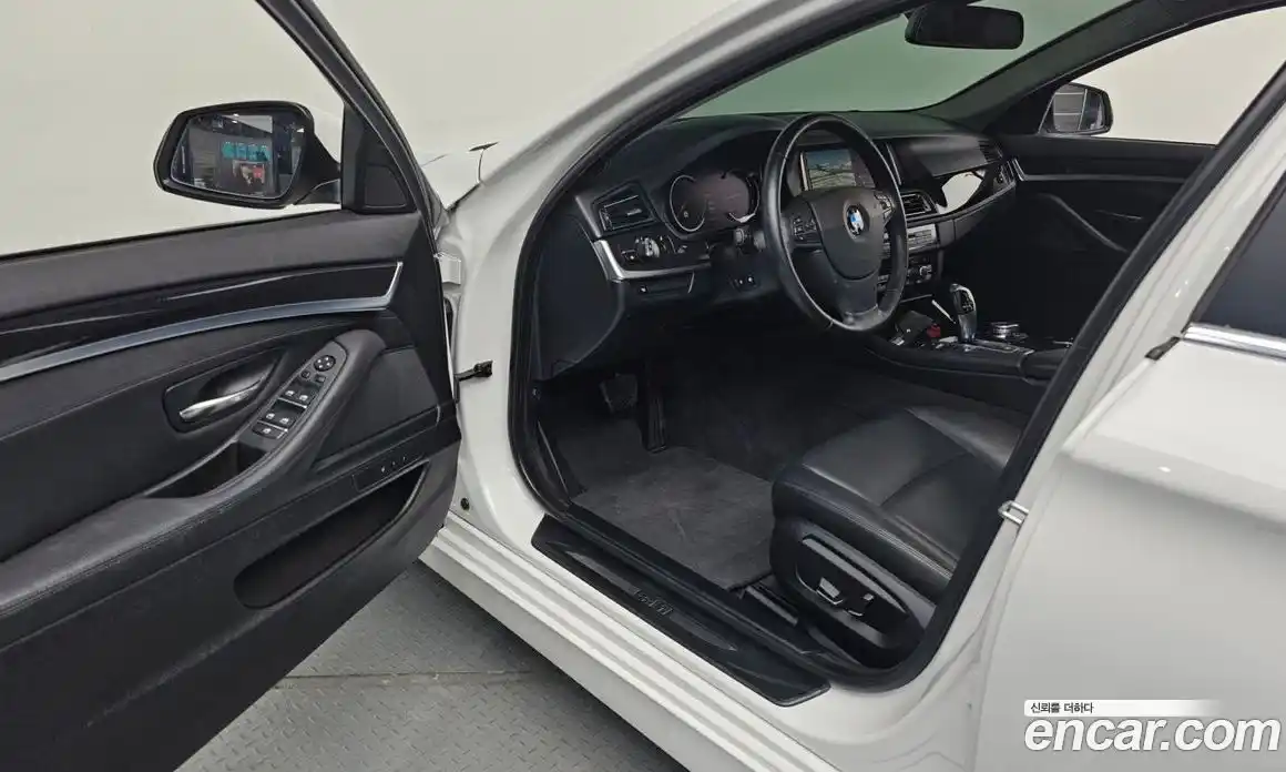 BMW 5-Series 2015 2.0 Автомат в Москве № 304527, фото 5