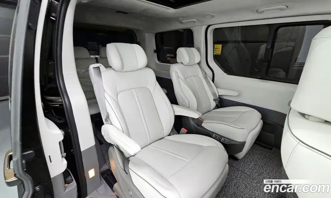 Hyundai Staria 2025 1.6 Автомат в Москве № 318428, фото 13