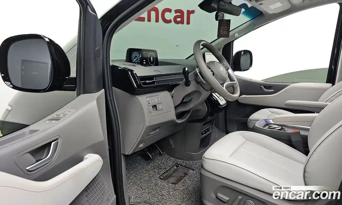 Hyundai Staria 2025 1.6 Автомат в Москве № 318428, фото 8