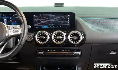 Mercedes-Benz GLA-Class 2021 2.0 Автомат в Москве № 322077, миниатюра 12