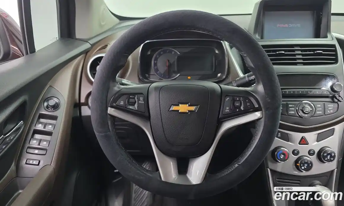 Chevrolet Trax 2014 1.4 Автомат в Москве № 327294, фото 13