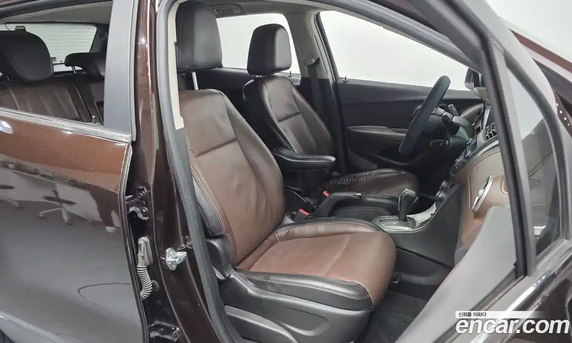 Chevrolet Trax 2014 1.4 Автомат в Москве № 327294, фото 15