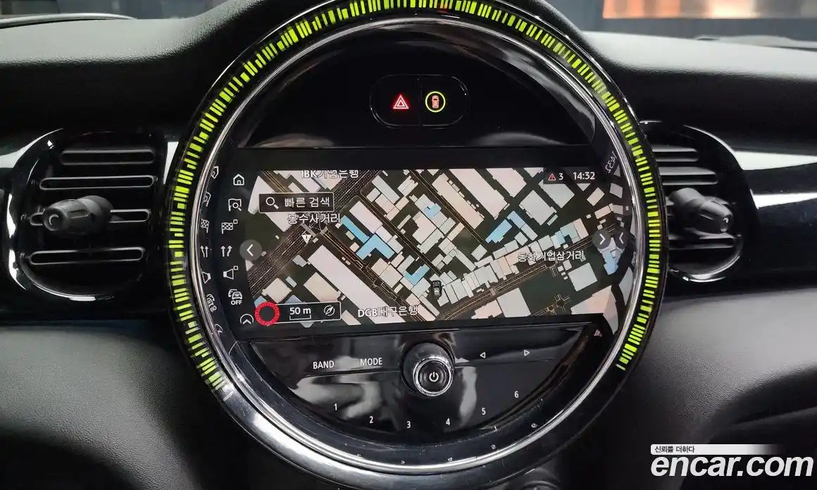 Mini Cooper Convertible 2022 1.5 Автомат в Москве № 329385, фото 17