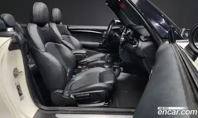 Mini Cooper Convertible 2022 1.5 Автомат в Москве № 329385, миниатюра 3