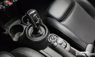 Mini Cooper Convertible 2022 1.5 Автомат в Москве № 329385, миниатюра 9