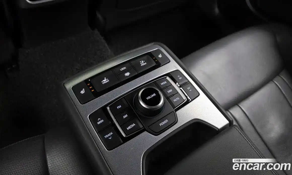 Genesis G80 2018 3.3 Автомат в Москве № 75690, фото 11