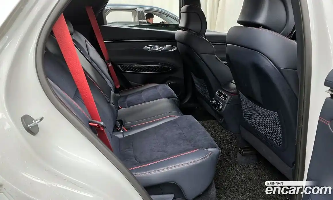 Genesis GV70 2022 2.5 Автомат в Москве № 80979, фото 16