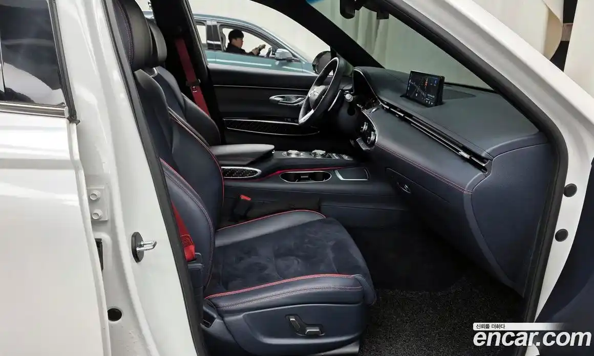 Genesis GV70 2022 2.5 Автомат в Москве № 80979, фото 9