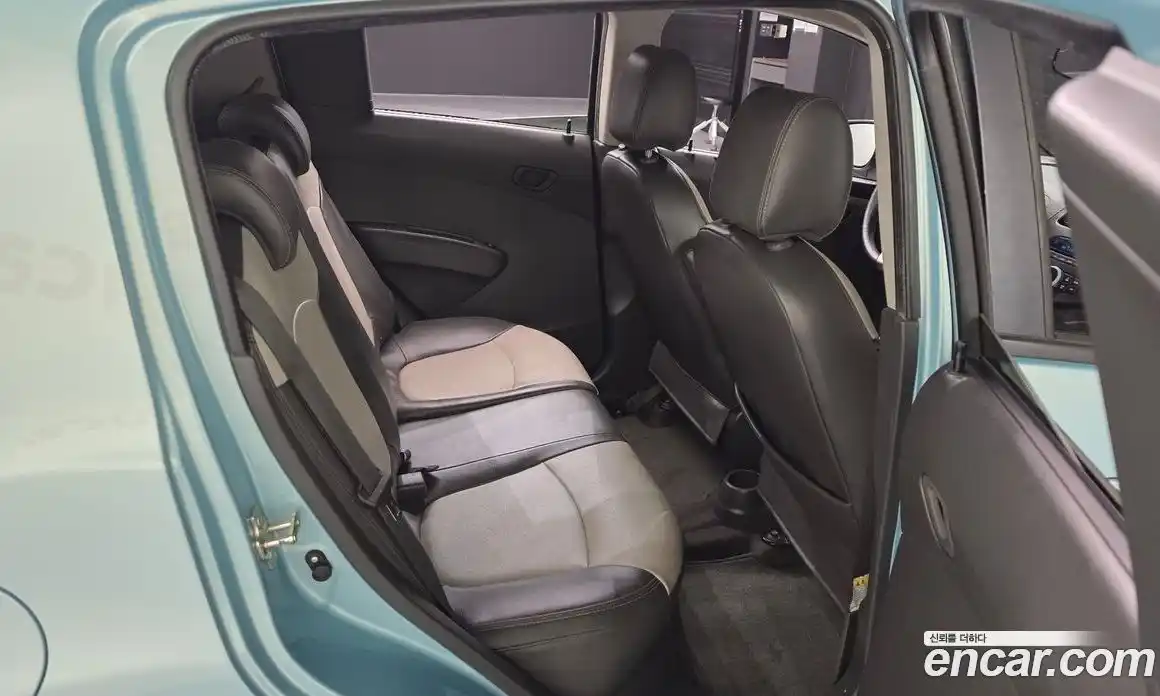 Chevrolet Spark 2012 1.0 Автомат в Москве № 84666, фото 16