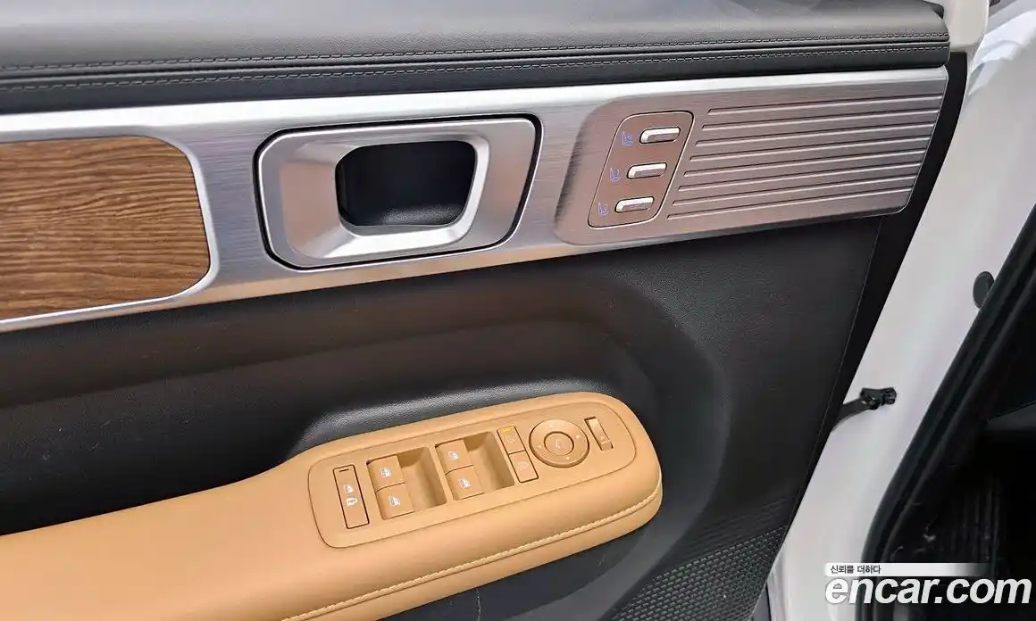 Hyundai Santa Fe 2024 1.6 Автомат в Москве № 874, фото 17