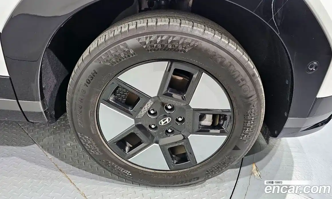 Hyundai Santa Fe 2024 1.6 Автомат в Москве № 874, фото 18