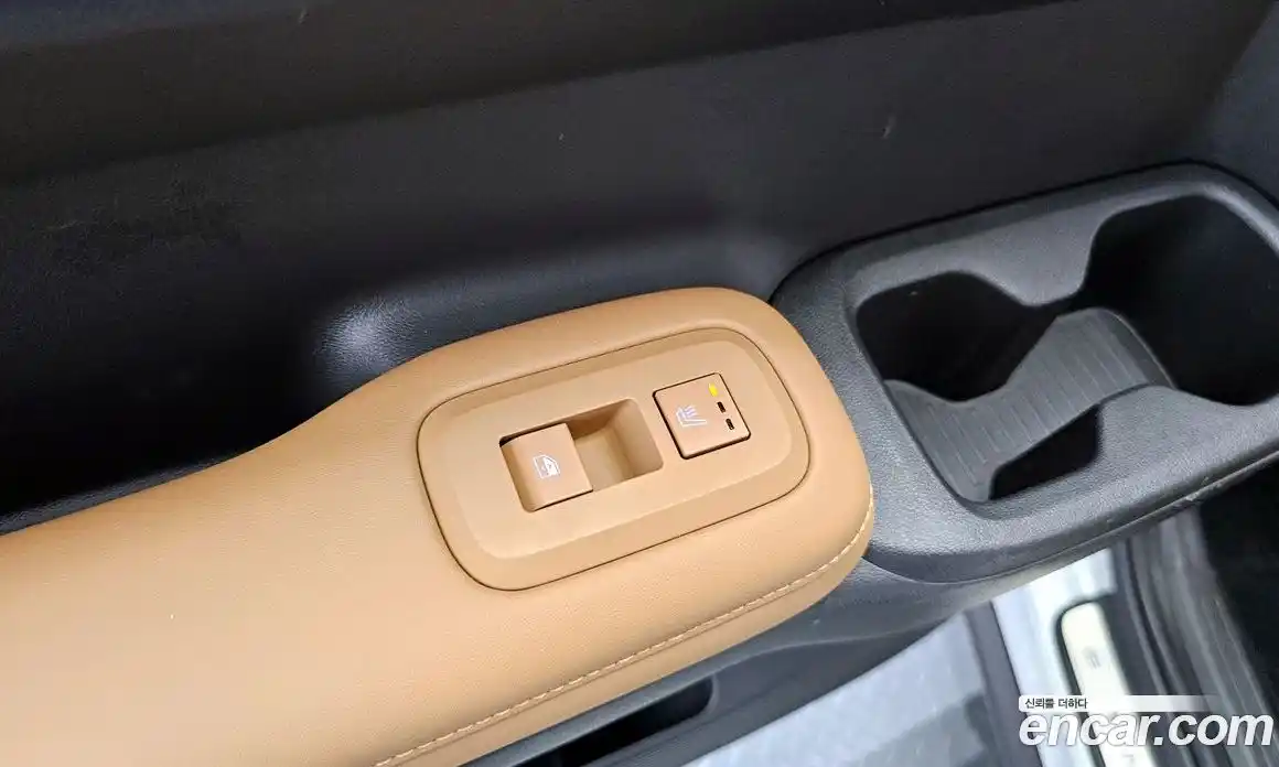 Hyundai Santa Fe 2024 1.6 Автомат в Москве № 874, фото 9