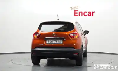 Renault QM3 2015 1.5 Автомат в Москве № 106615, миниатюра 3