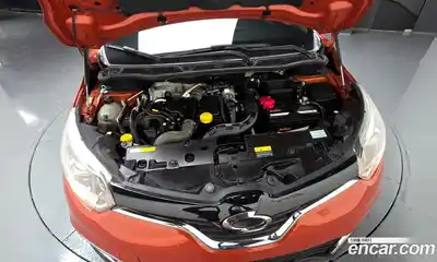 Renault QM3 2015 1.5 Автомат в Москве № 106615, миниатюра 9