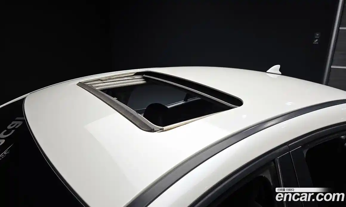 Renault SM3 2015 1.6 Автомат в Москве № 106771, фото 17