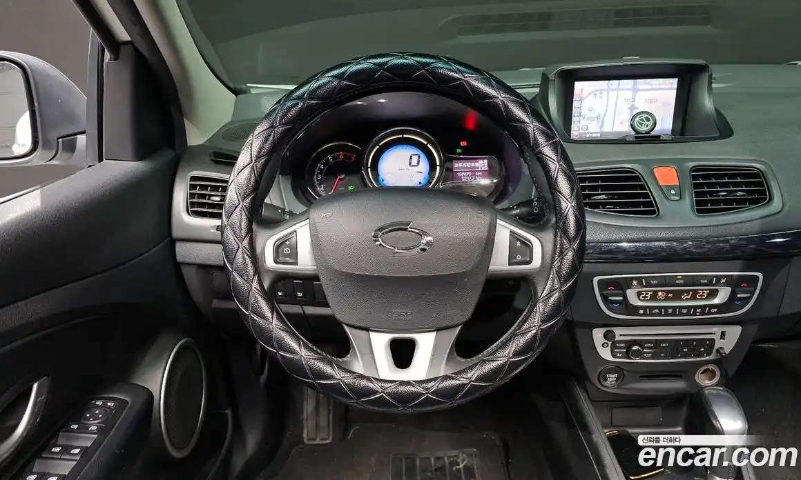 Renault SM3 2015 1.6 Автомат в Москве № 106771, фото 4