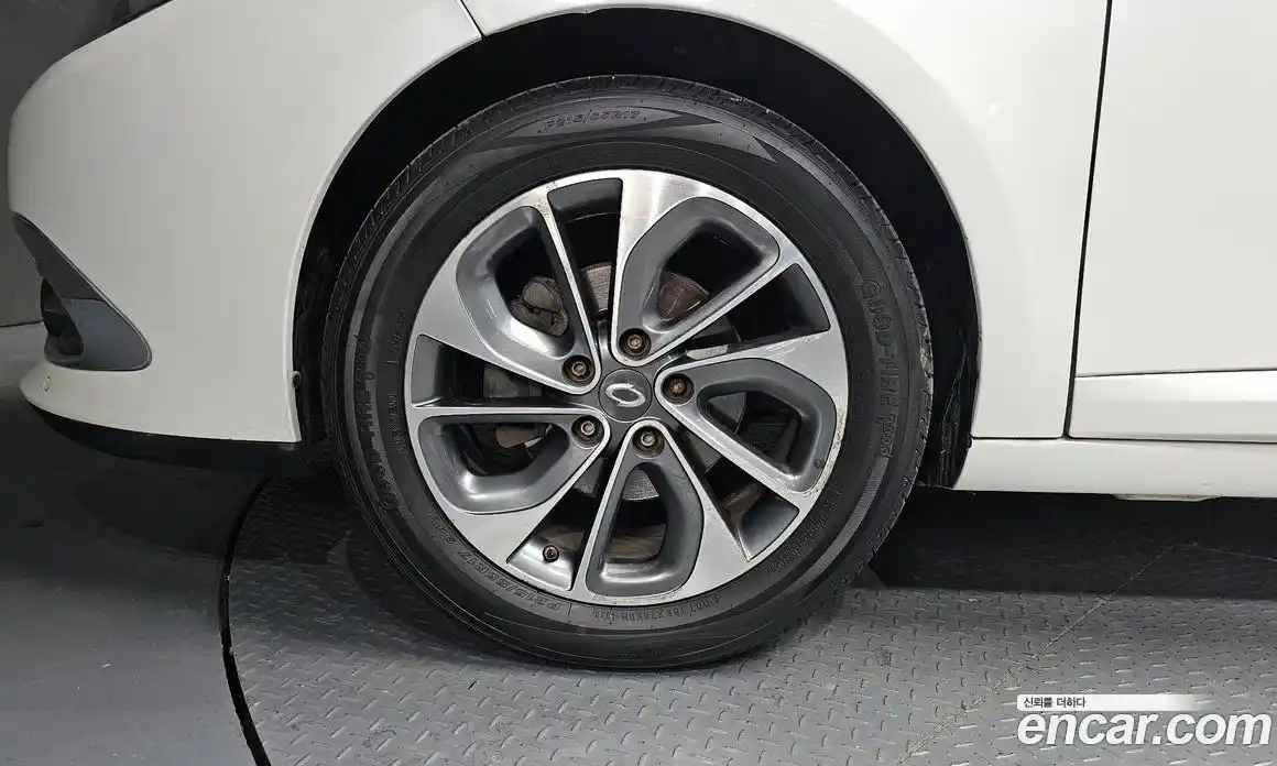 Renault SM3 2015 1.6 Автомат в Москве № 106771, фото 7