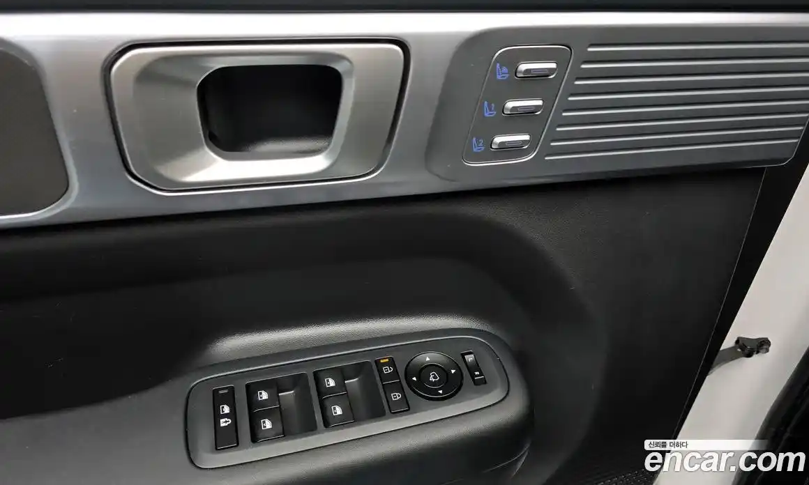 Hyundai Santa Fe 2024 1.6 Автомат в Москве № 111356, фото 17