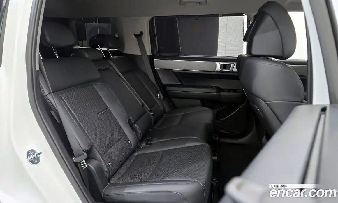 Hyundai Santa Fe 2024 1.6 Автомат в Москве № 111356, фото 3