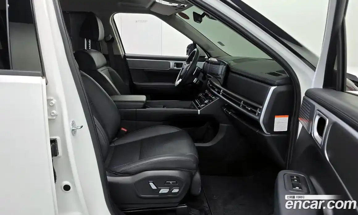 Hyundai Santa Fe 2024 1.6 Автомат в Москве № 111356, фото 9