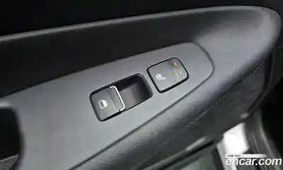 Hyundai Santa Fe 2023 2.2 Автомат в Москве № 112090, миниатюра 11