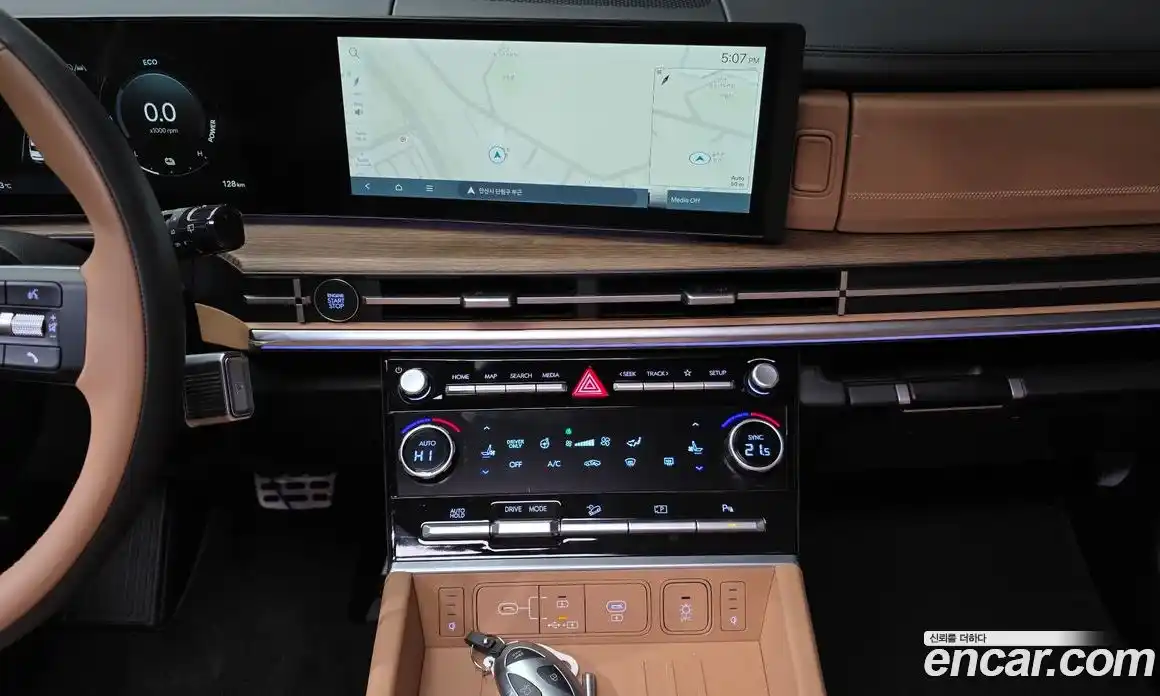 Hyundai Santa Fe 2024 1.6 Автомат в Москве № 119230, фото 14