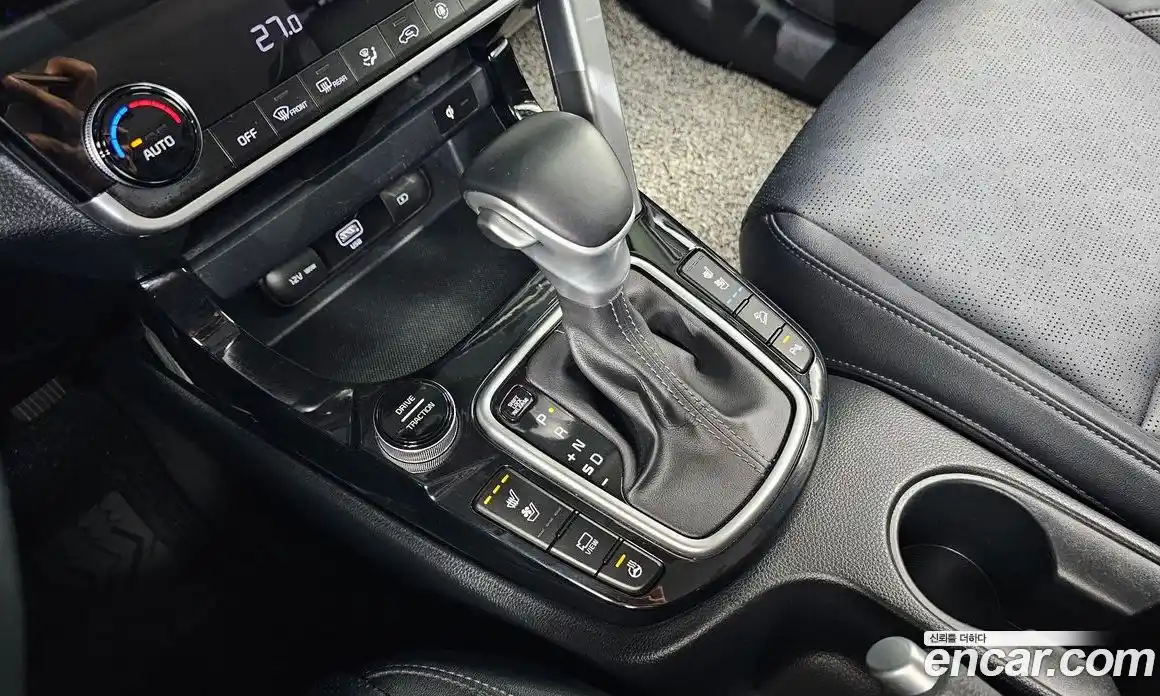 Kia Seltos 2023 1.6 Автомат в Москве № 120993, фото 16