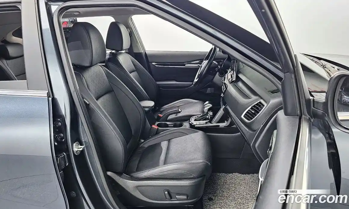 Kia Seltos 2023 1.6 Автомат в Москве № 120993, фото 3