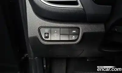 Kia Seltos 2023 1.6 Автомат в Москве № 120993, миниатюра 6