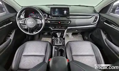 Kia Seltos 2023 1.6 Автомат в Москве № 120993, миниатюра 9