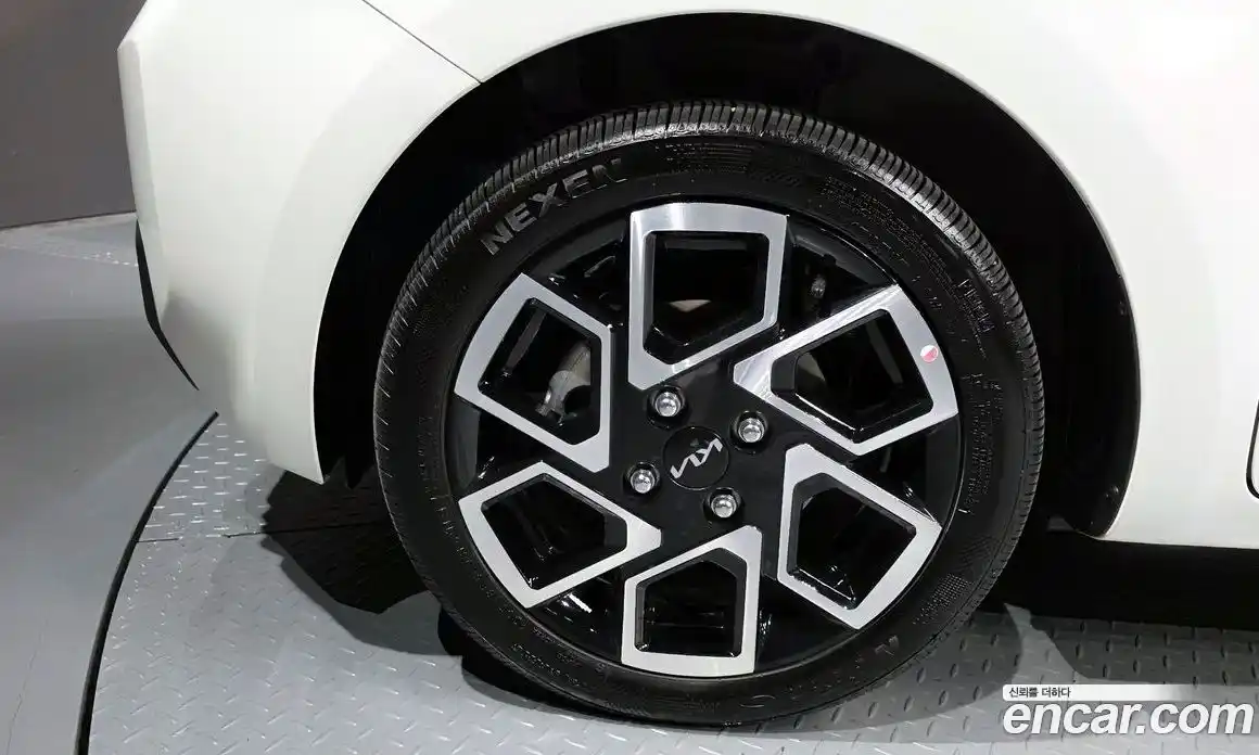 Kia Ray 2024 1.0 Автомат в Москве № 123814, фото 10