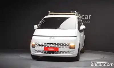 Hyundai Staria, 2022